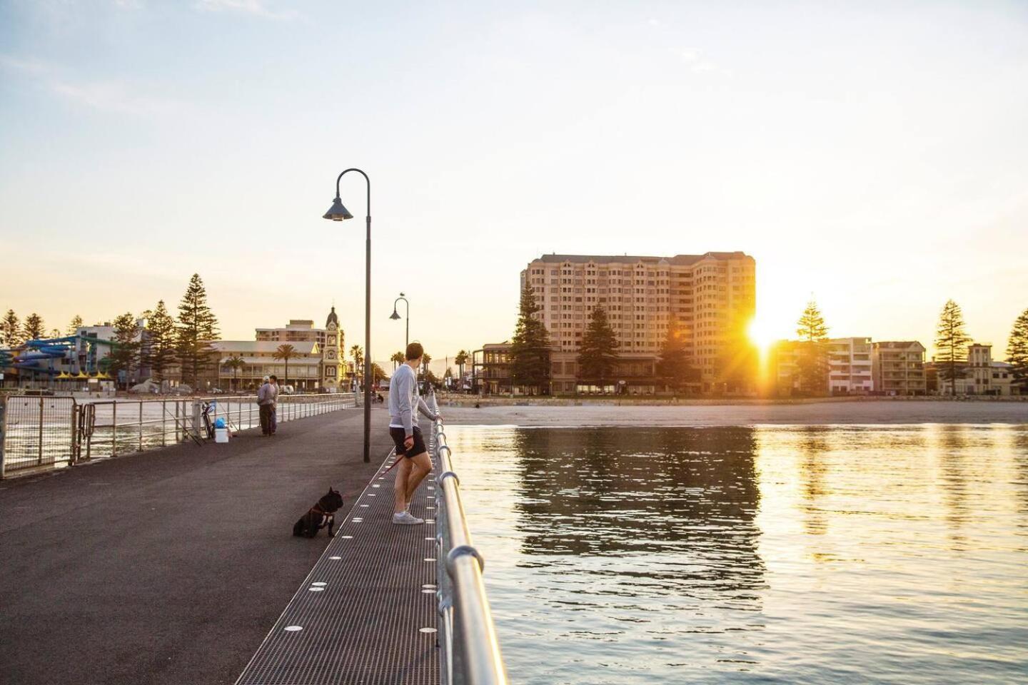 "Ocean Sunset" Glenelg Central Studios Luaran gambar